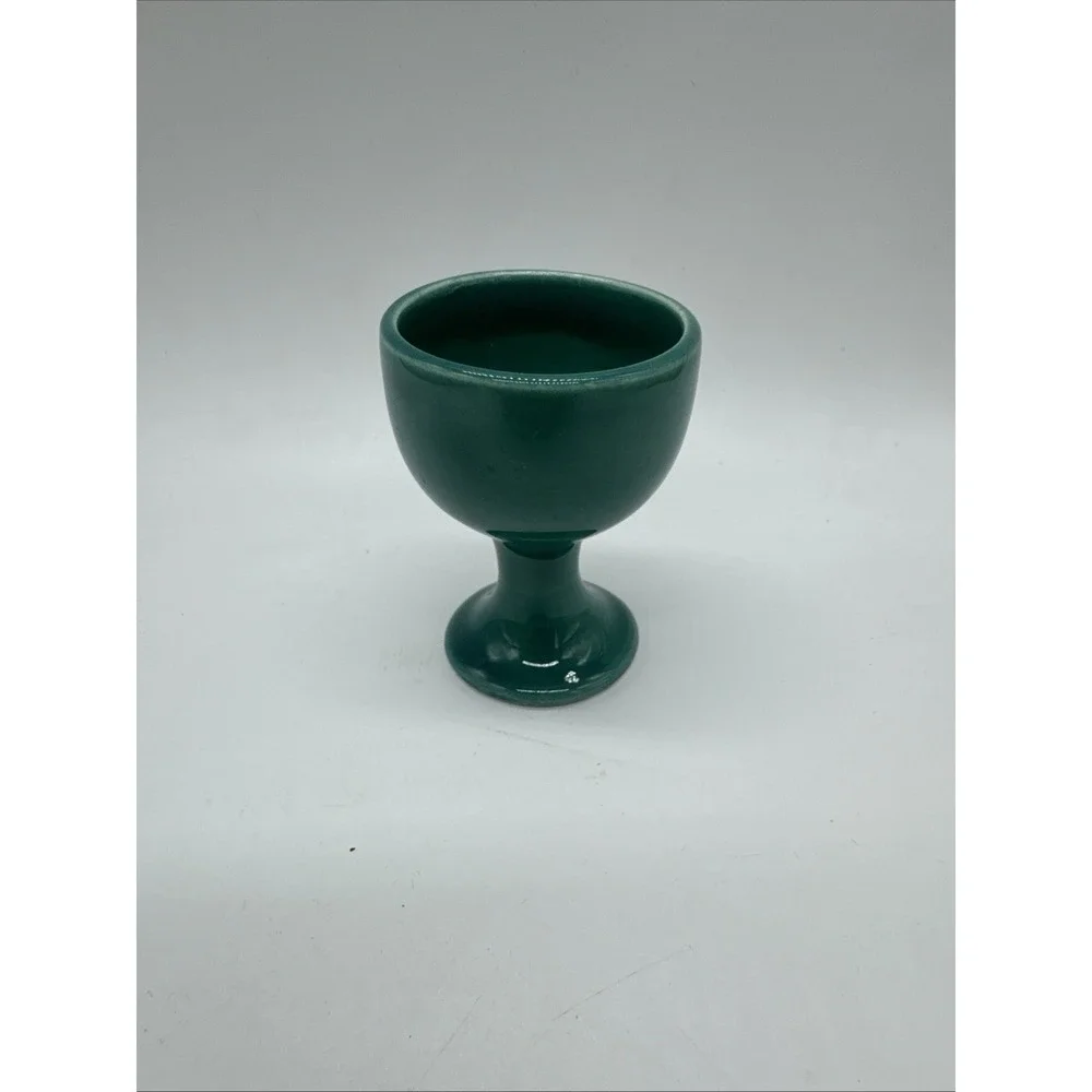 VINTAGE HOMER LAUGHLIN HARLEQUIN SPRUCE GREEN INDIVIDUAL EGG CUP  2.5